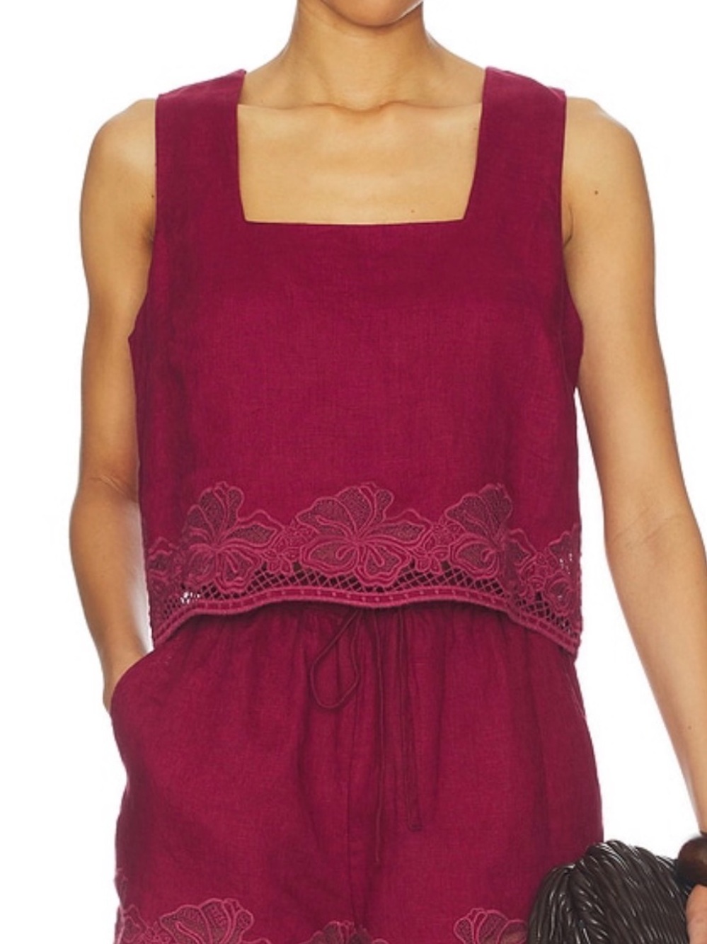 Alira Top in Berry Hibiscus Embroidery
Rails